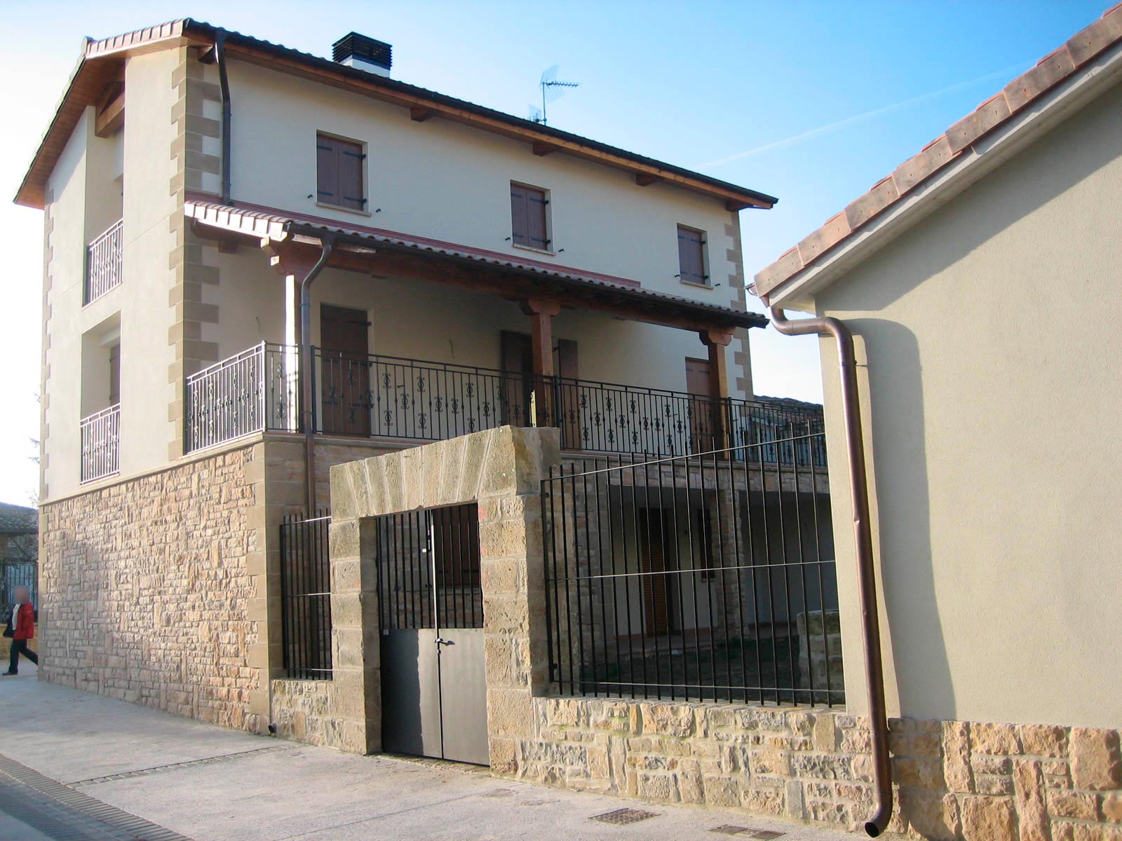 Vivienda Nueva Urroz Villa